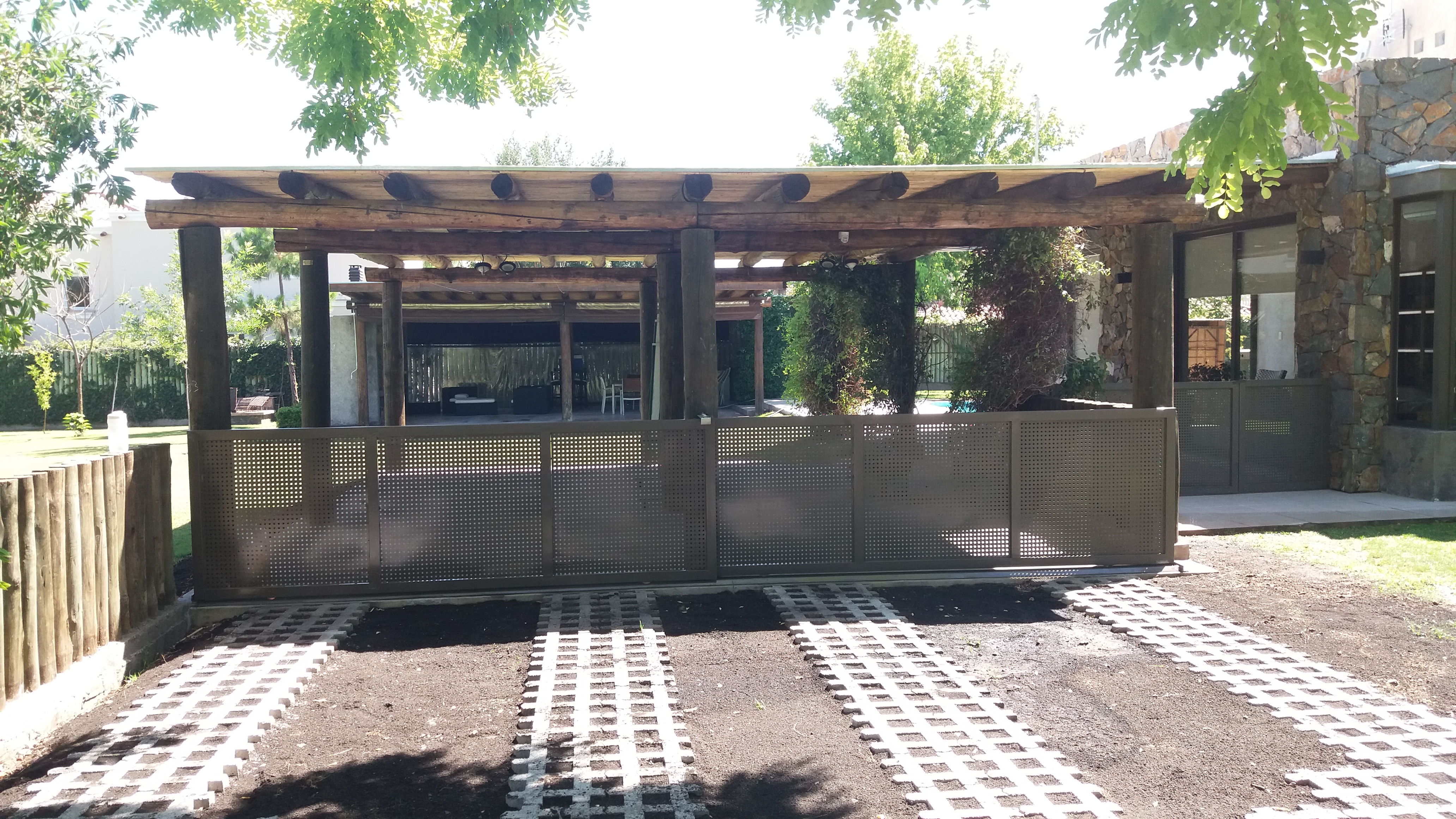 data-full="/mnt/data/hero8.jpg"